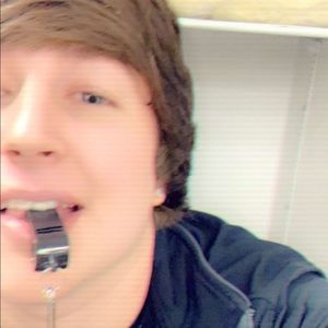 Meet your Posher, Kellen